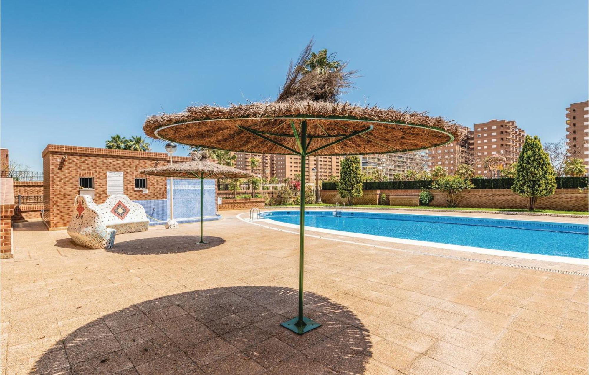 Amazing Apartment In Oropesa Del Mar With Kitchen Extérieur photo